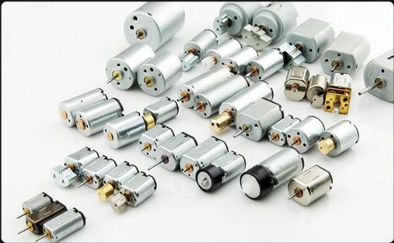 10W - 100W DC πλανητικός κινητήρας τροχιάς 12V / 24V με προσαρμοσμένο μήκος άξονα